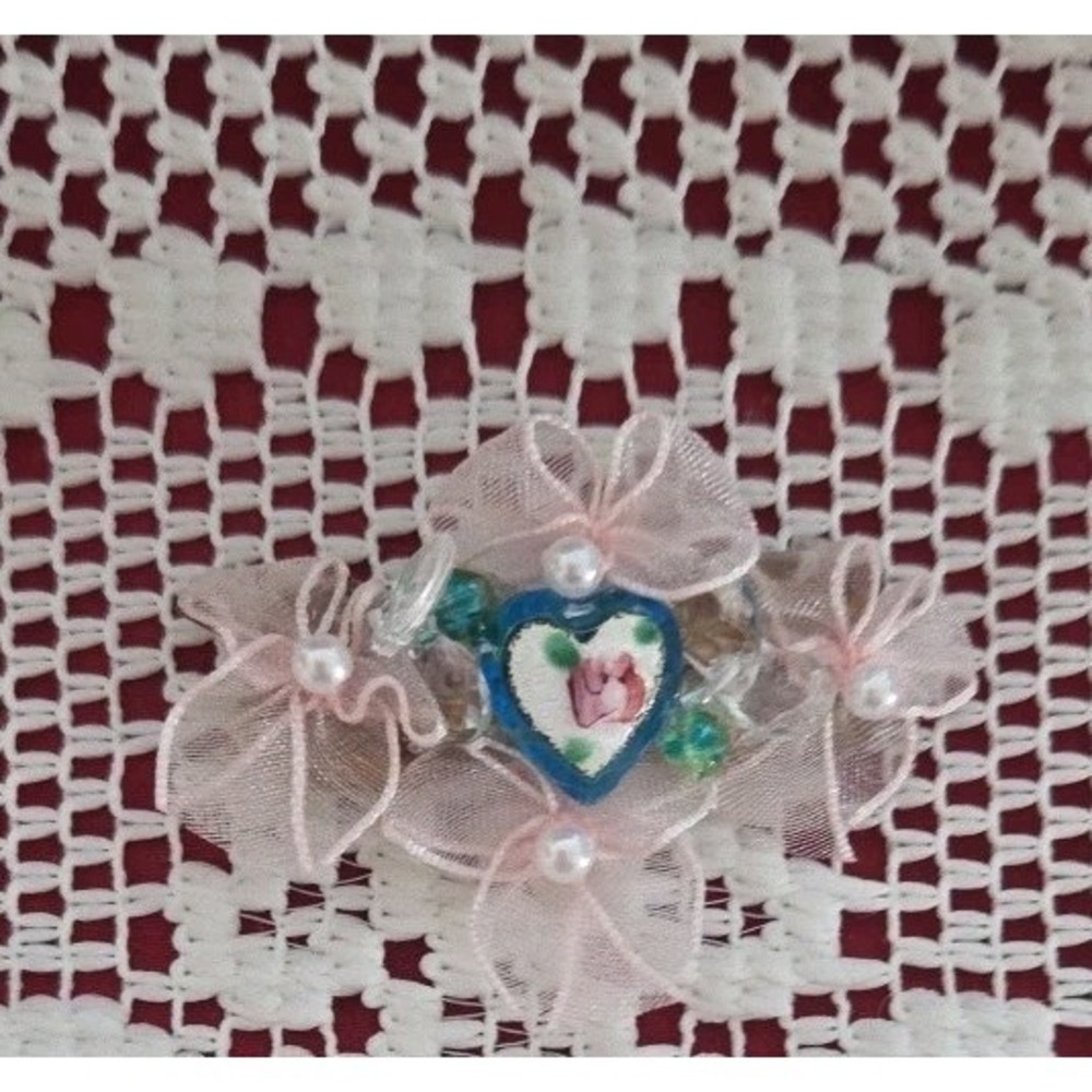 Vintage Guilloche Heart Hair Barrette Gold-toned Metal Pink Blue White Bows